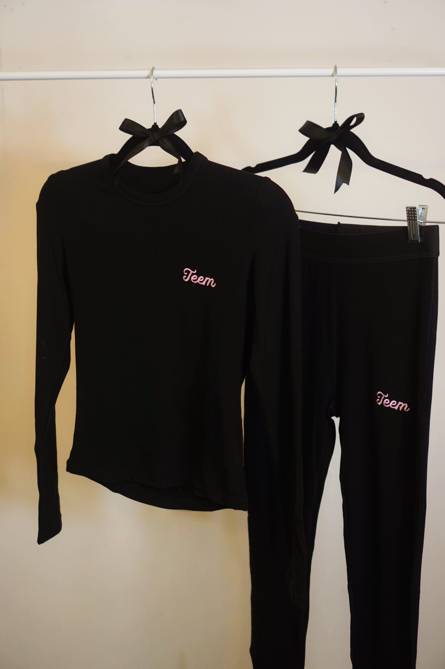 Teem Black and Pink set